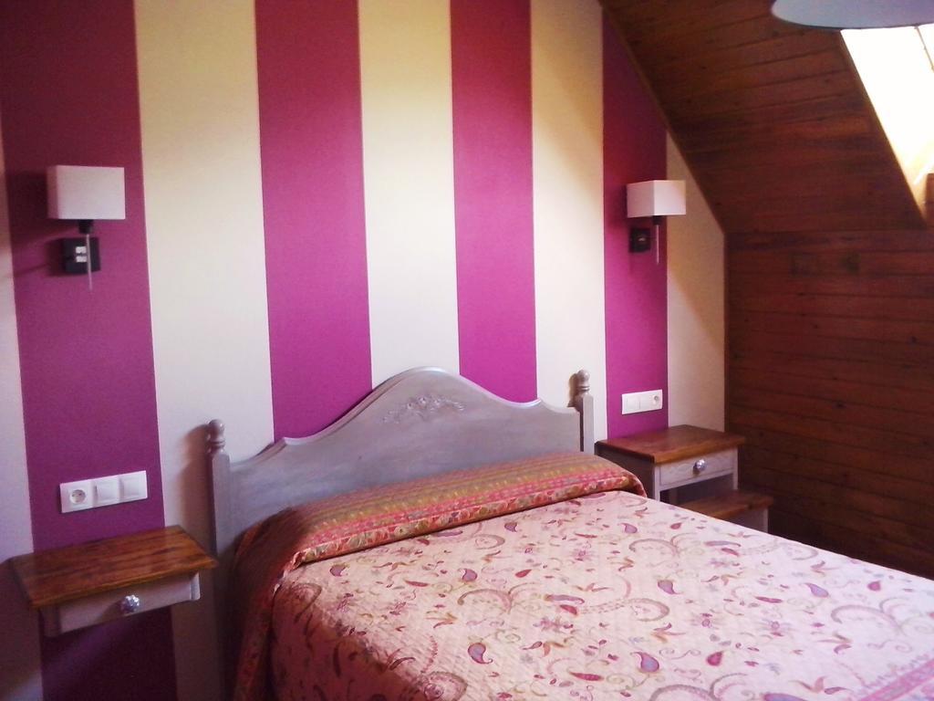 Hotel Viña Oliván Sarvisé Quarto foto
